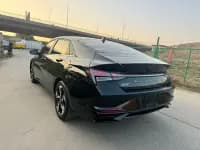 Hyundai Elantra 2021 1.5L CVT LUX Premium Edition — миниатюра 8