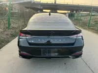 Hyundai Elantra 2021 1.5L CVT LUX Premium Edition — миниатюра 9