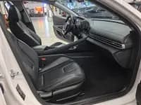Hyundai Elantra 2023 1.5L CVT LUX Premium Edition — миниатюра 22