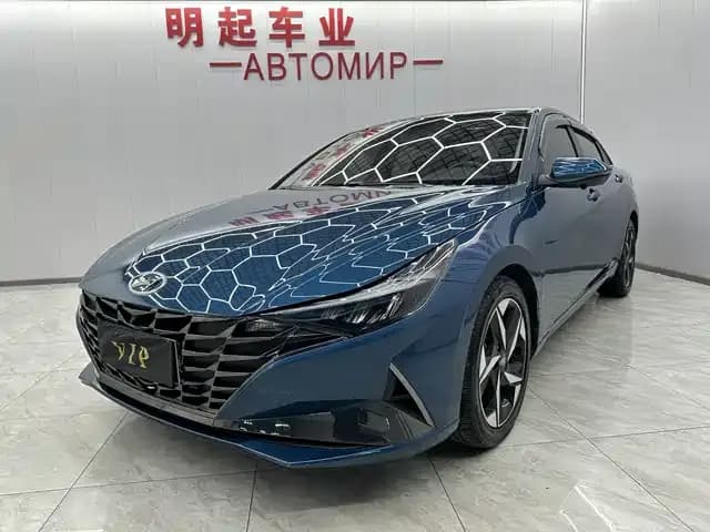 Hyundai Elantra 2022 1.5L CVT LUX Premium Edition