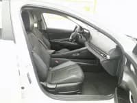 Hyundai Elantra 2021 1.5L CVT LUX Premium Edition — миниатюра 23