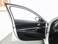 Hyundai Elantra 2021 1.5L CVT LUX Premium Edition — миниатюра 8