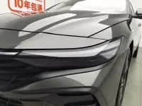 Hyundai Elantra 2023 1.5L CVT LUX Premium Edition — миниатюра 7