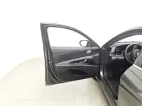 Hyundai Elantra 2023 1.5L CVT LUX Premium Edition — миниатюра 8