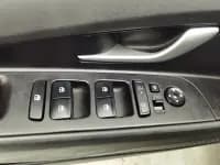 Hyundai Elantra 2023 1.5L CVT LUX Premium Edition — миниатюра 9