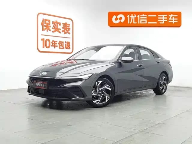 Hyundai Elantra 2023 1.5L CVT LUX Premium Edition