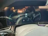 Hyundai Elantra 2023 1.5L CVT LUX Premium Edition — миниатюра 3