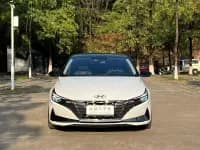 Hyundai Elantra 2022 1.5L CVT LUX Premium Edition — миниатюра 2