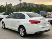 Citroën C4 2016 Classic Sedan 1.6L Automatic Premium Edition — миниатюра 11