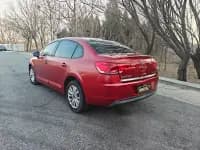 Citroën C4 2013 Hatchback 1.6L Automatic Comfort Edition — миниатюра 6