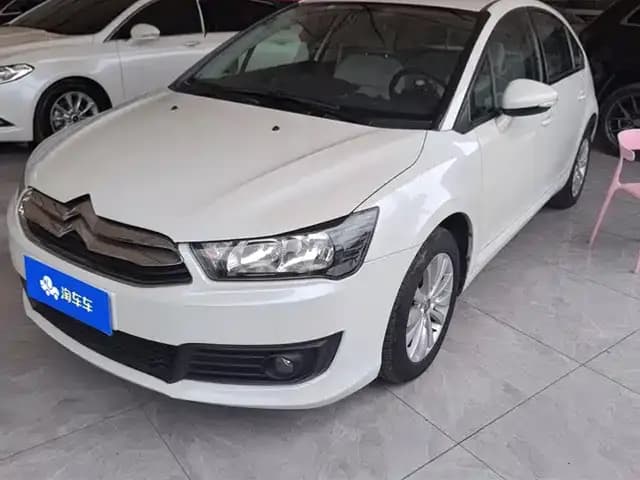 Citroën C4 2013 Hatchback 1.6L Automatic Comfort Edition