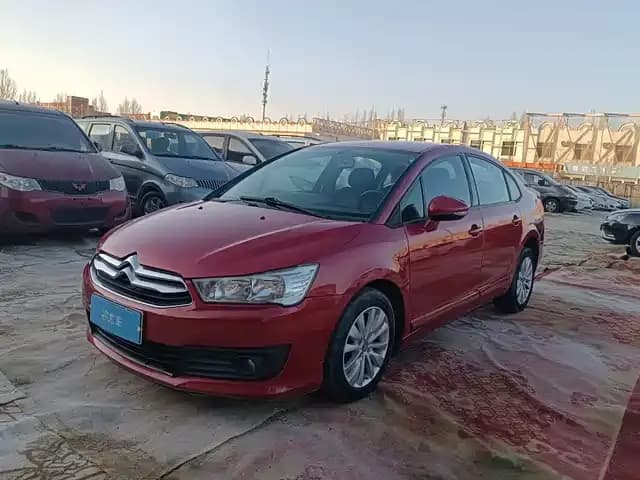 Citroën C4 2013 Sedan 1.6L Manual Premium Edition