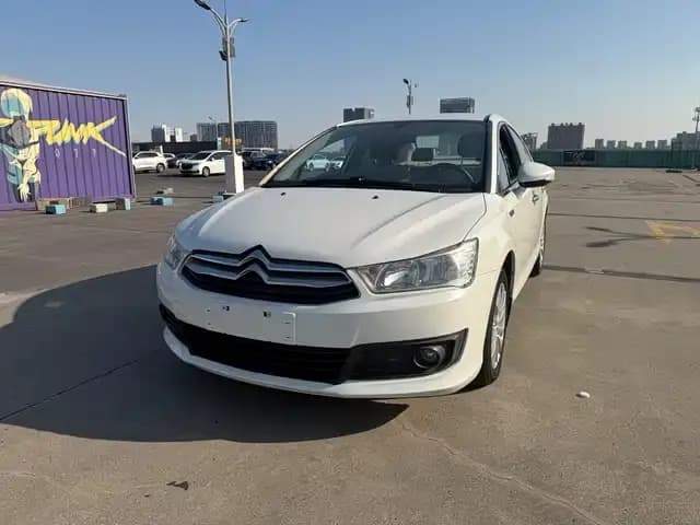 Citroën C4 2016 Classic Sedan 1.6L Automatic Premium Edition