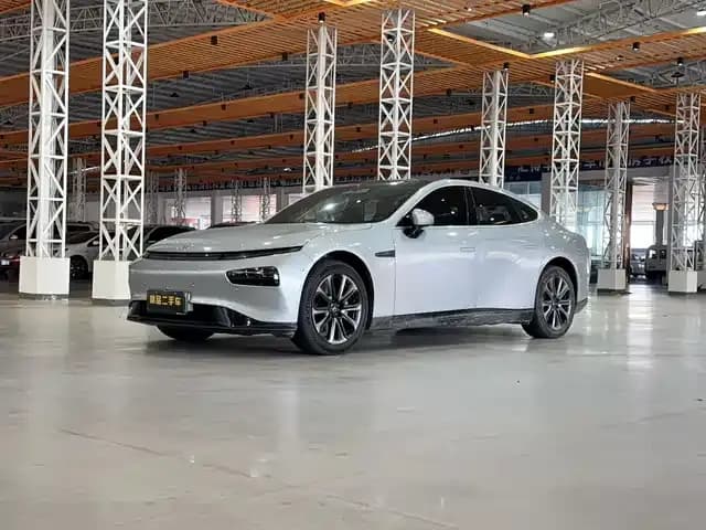 XPeng P7 2020 Model 586E