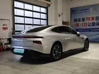 XPeng P7 2022 625E — миниатюра 9