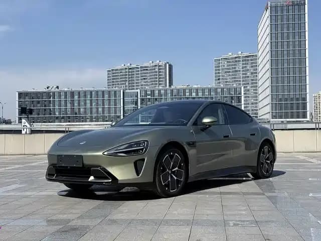 Xiaomi SU7 2024 Rear-Wheel Drive Long-Range Smart Driving Edition