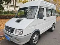 Iveco DeYi 2017 2.5T A35 Bus (5-7 Seats) 47Z5 — миниатюра 1