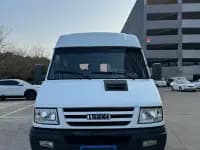 Iveco DeYi 2014 Model 2.5T-A35 NJ6485AC47Z4 — миниатюра 2