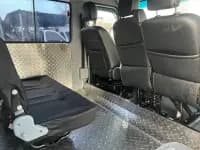 Iveco DeYi 2023 2.5T A35M1 Short Wheelbase Mid-Roof Dual Tires Side Sliding Door 5-9 Seats — миниатюра 10