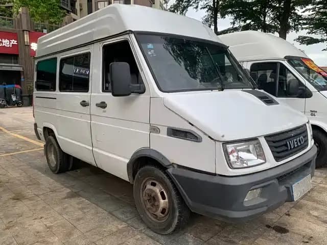 Iveco DeYi 2017 2.5T A35 Bus (5-7 Seats) 47Z5