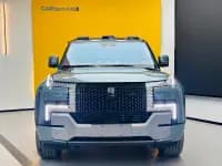 Looking up at the 2023 U8 Luxury Edition — миниатюра 2