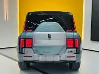 Looking up at the 2023 U8 Luxury Edition — миниатюра 14