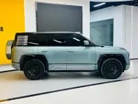 Looking up at the 2023 U8 Luxury Edition — миниатюра 4