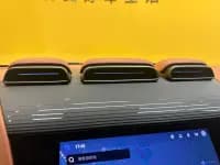 Looking up at the 2023 U8 Luxury Edition — миниатюра 6