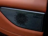 Looking up at the 2023 U8 Luxury Edition — миниатюра 13