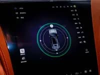 Looking up at the 2023 U8 Luxury Edition — миниатюра 18