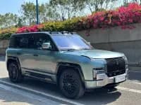 Looking up at the 2023 U8 Luxury Edition — миниатюра 3