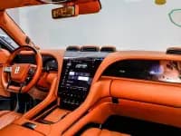 Looking up at the 2023 U8 Luxury Edition — миниатюра 12