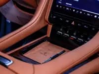 Looking up at the 2023 U8 Luxury Edition — миниатюра 14