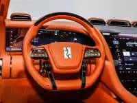 Looking up at the 2023 U8 Luxury Edition — миниатюра 18