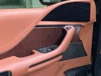 Looking up at the 2023 U8 Luxury Edition — миниатюра 9