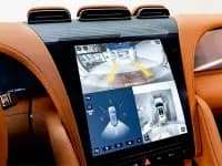 Looking up at the 2023 U8 Luxury Edition — миниатюра 10