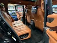 Looking up at the 2023 U8 Luxury Edition — миниатюра 16