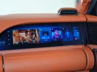 Looking up at the 2023 U8 Luxury Edition — миниатюра 11