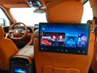 Looking up at the 2023 U8 Luxury Edition — миниатюра 13