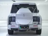 Looking up at the 2023 U8 Luxury Edition — миниатюра 3