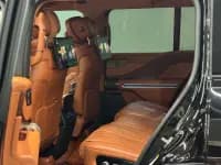 Looking up at the 2023 U8 Luxury Edition — миниатюра 9