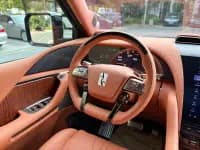 Looking up at the 2023 U8 Luxury Edition — миниатюра 20