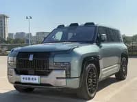 Looking up at the 2023 U8 Luxury Edition — миниатюра 1