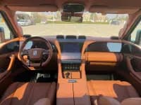 Looking up at the 2023 U8 Luxury Edition — миниатюра 4