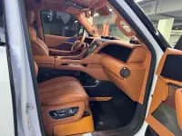 Looking up at the 2023 U8 Luxury Edition — миниатюра 8