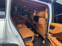 Looking up at the 2023 U8 Luxury Edition — миниатюра 10