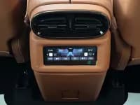 Looking up at the 2023 U8 Luxury Edition — миниатюра 16