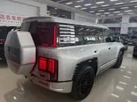 Looking up at the 2023 U8 Luxury Edition — миниатюра 8