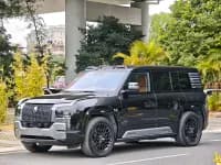 Looking up at the 2023 U8 Luxury Edition — миниатюра 1