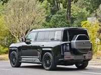 Looking up at the 2023 U8 Luxury Edition — миниатюра 7